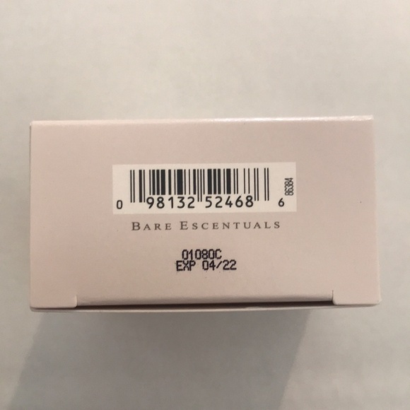 BareMinerals Blemish Rescue loose powder foundation 
Fair 1c - Picture 4 of 4